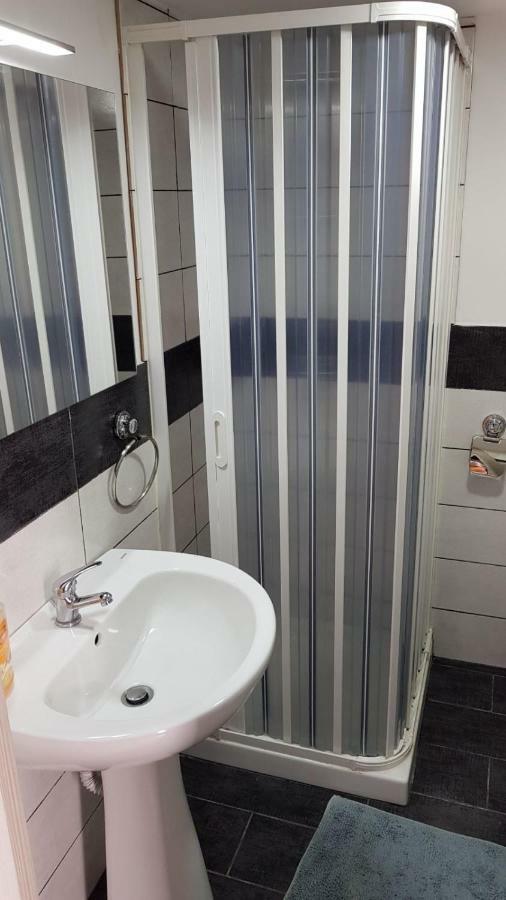 Sky Blue Dreams Holiday Home Катанія Екстер'єр фото